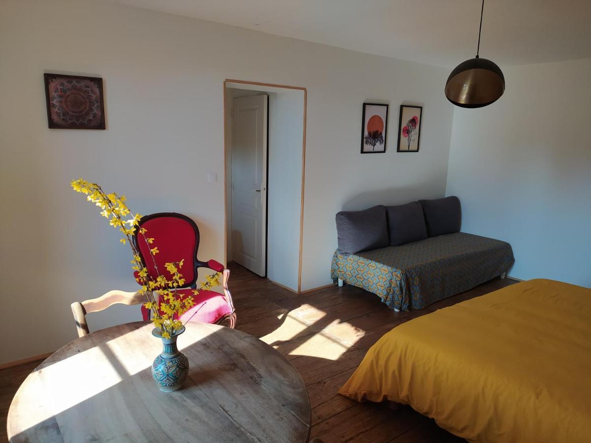 Avol D'Oiseau Bed & Breakfast Villers-Farlay Ngoại thất bức ảnh