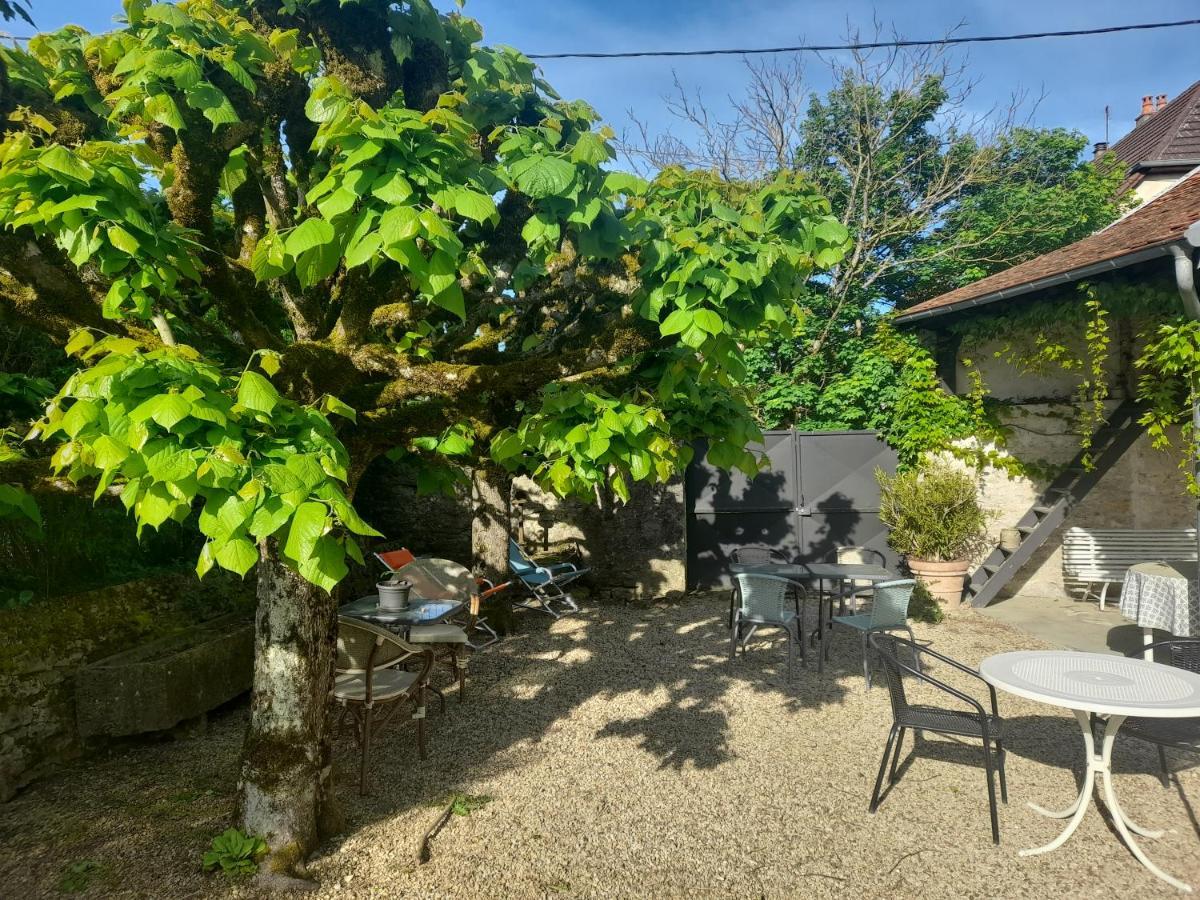 Avol D'Oiseau Bed & Breakfast Villers-Farlay Ngoại thất bức ảnh